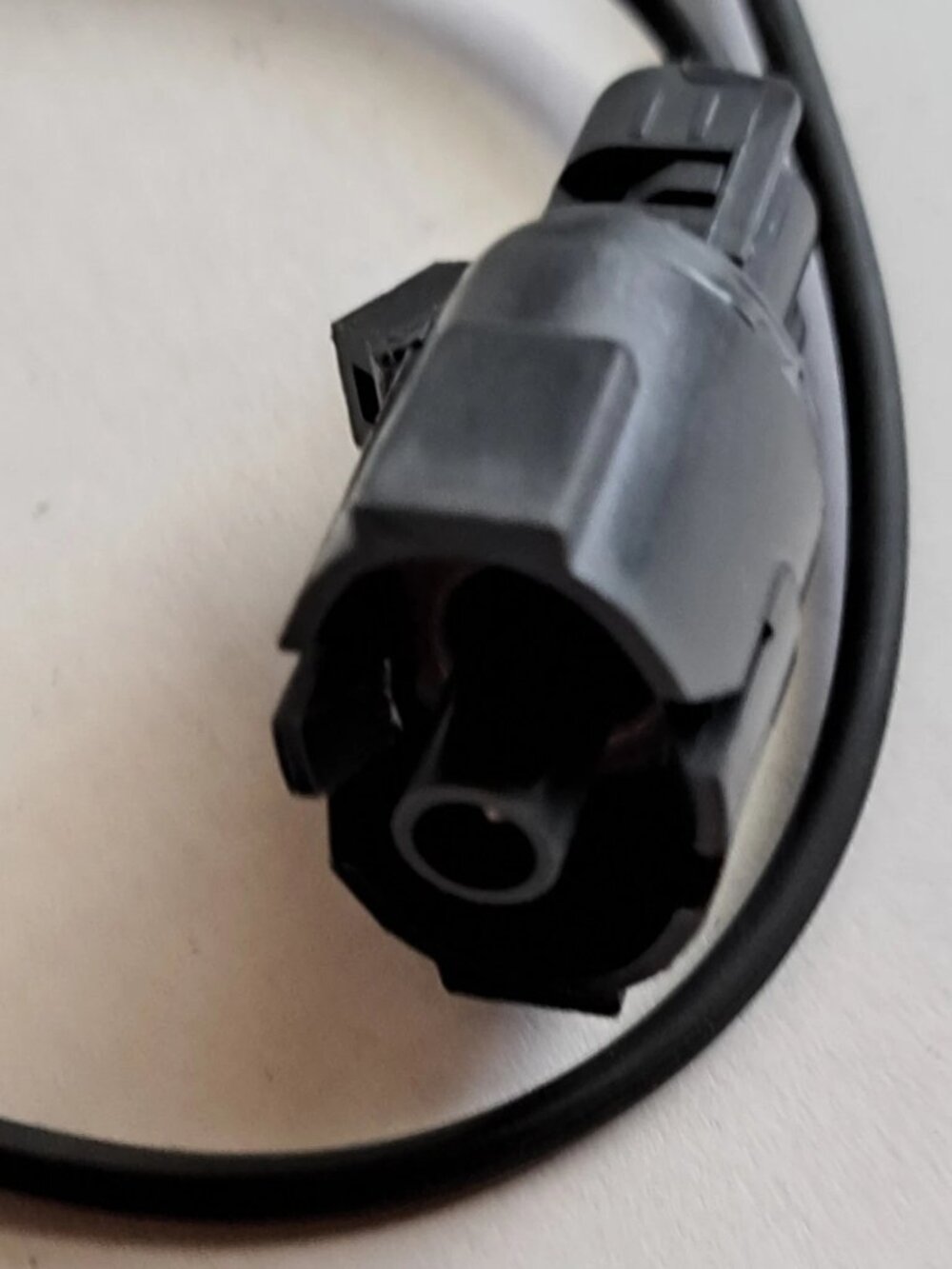 GM Fan Electrical Sensor Replacement On An Engine/Radiator